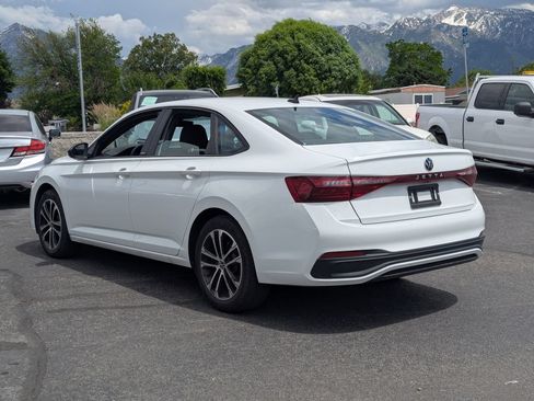 Used 2025 Volkswagen Jetta Sport FWD image 15