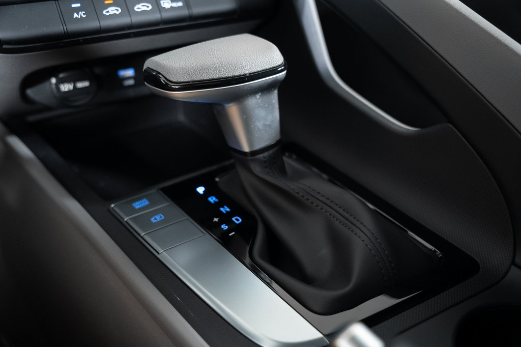 Certified 2026 Hyundai Elantra SE FWD image 33