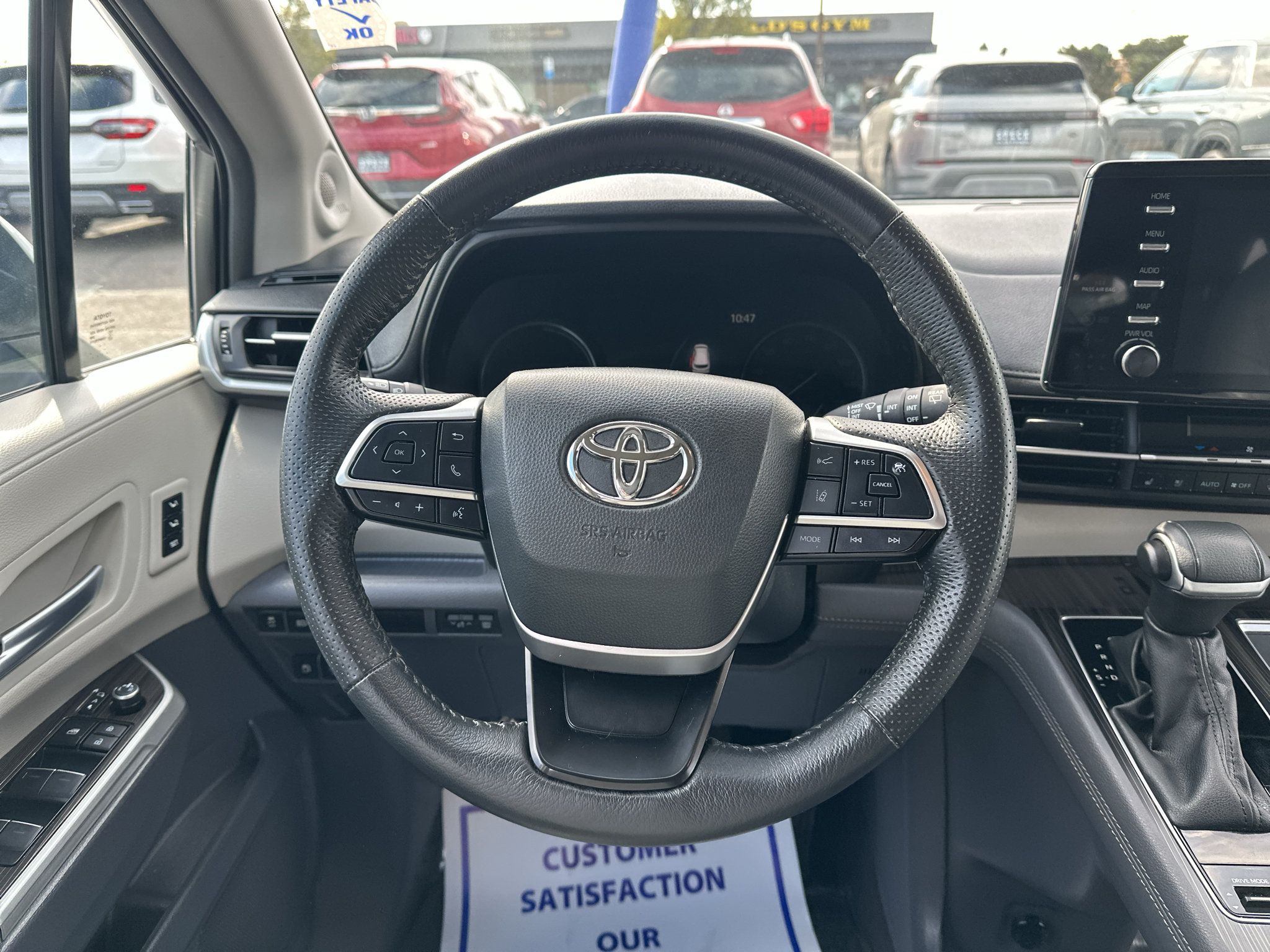 Used 2024 Toyota Sienna Limited AWD/4WD image 14