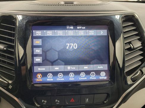 Used 2021 Jeep Cherokee Limited AWD/4WD image 25