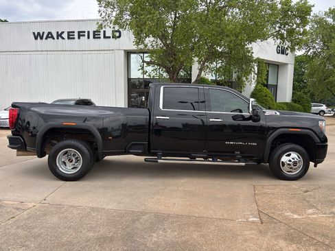 Used 2020 GMC Sierra 3500 Denali w/ Denali Ultimate Package AWD/4WD image 9
