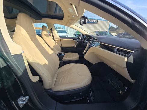 Used 2013 Tesla Model S image 11