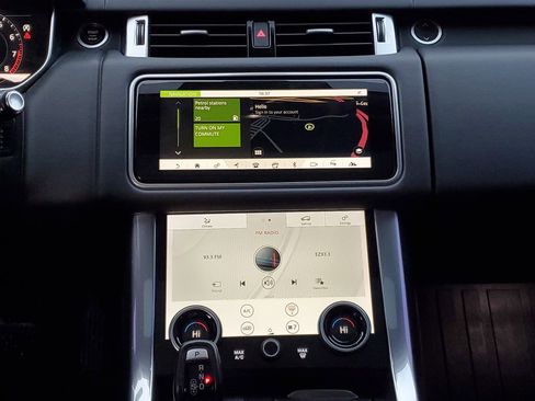Used 2018 Land Rover Range Rover Sport SE image 28