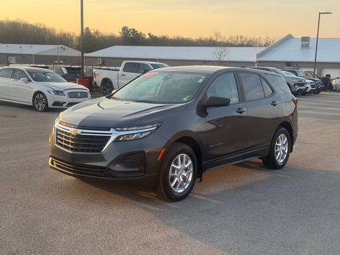 Used 2022 Chevrolet Equinox LS w/ LS Convenience Package AWD/4WD image 7