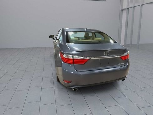 Used 2013 Lexus ES 350 w/ Luxury Pkg FWD image 7
