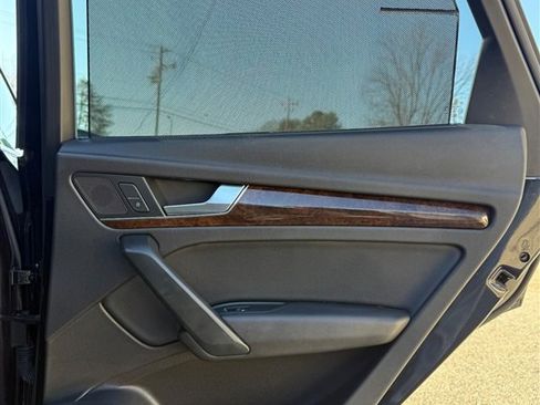 Used 2018 Audi Q5 2.0T Premium Plus w/ Premium Plus Package image 39