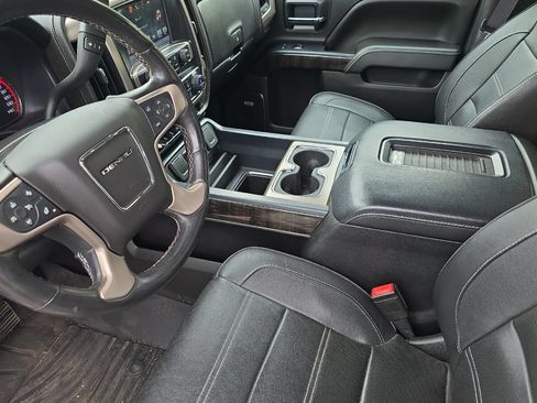 Used 2016 GMC Sierra 1500 Denali w/ Enhanced Driver Alert Package AWD/4WD image 10