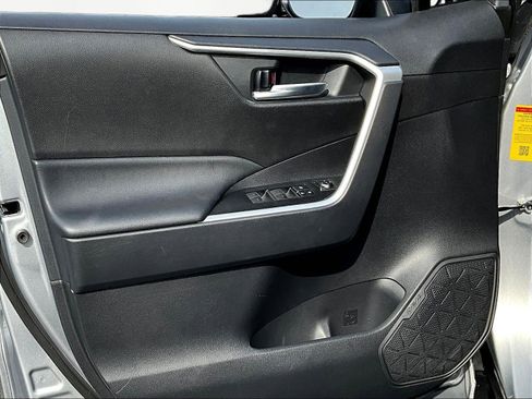 Used 2023 Toyota RAV4 SE AWD/4WD image 20