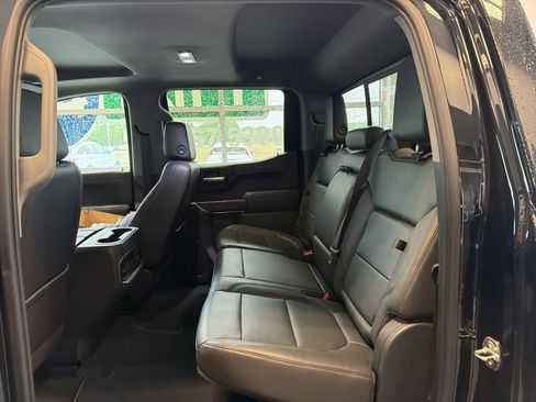 Used 2021 GMC Sierra 1500 SLT w/ SLT Convenience Package AWD/4WD image 13