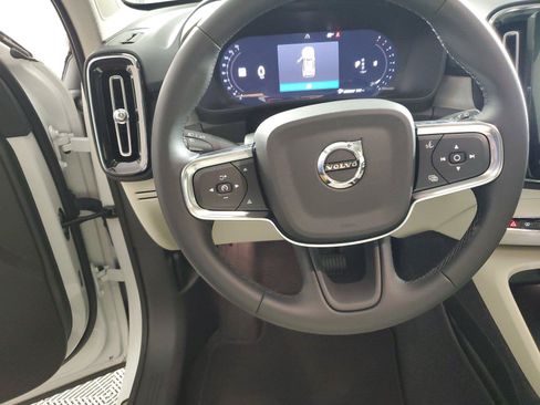 Certified 2026 Volvo XC40 B5 Plus w/ Climate Package AWD/4WD image 25