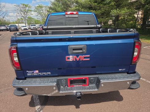 Used 2018 GMC Sierra 1500 SLT w/ SLT Premium Package AWD/4WD image 4