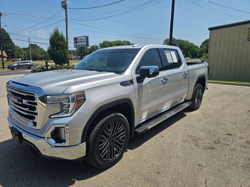 Used 2022 GMC Sierra 1500 SLT w/ SLT Premium Plus Package AWD/4WD image 5