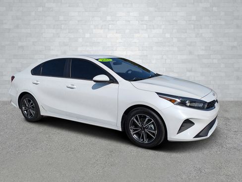 Used 2022 Kia Forte LXS image 1