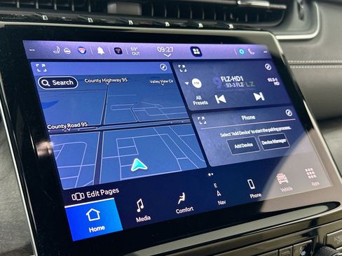 Used 2023 Jeep Grand Cherokee L Limited w/ Luxury Tech Group II image 15