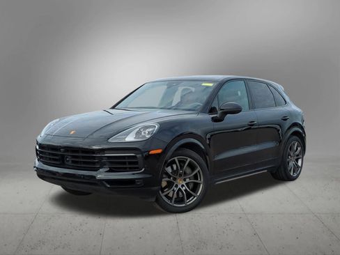 Used 2022 Porsche Cayenne S image 1