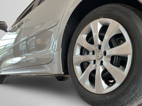 Used 2023 Toyota Corolla LE w/ Carpet Mat Package (TMS) FWD image 39