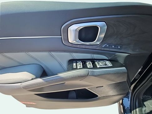 Used 2024 Kia Sorento SX Prestige w/ Sage Leather Package image 14