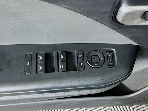 Used 2025 Kia K4 LXS image 15