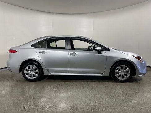 New 2026 Toyota Corolla LE image 2