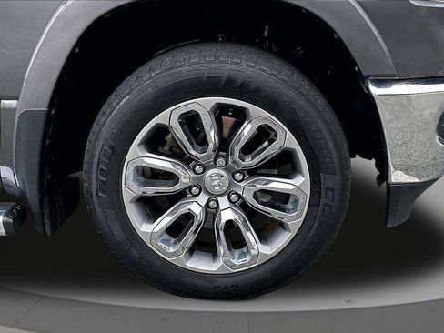 Used 2019 RAM 1500 Laramie image 33
