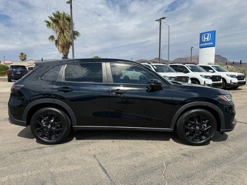 Used 2024 Honda HR-V Sport image 4