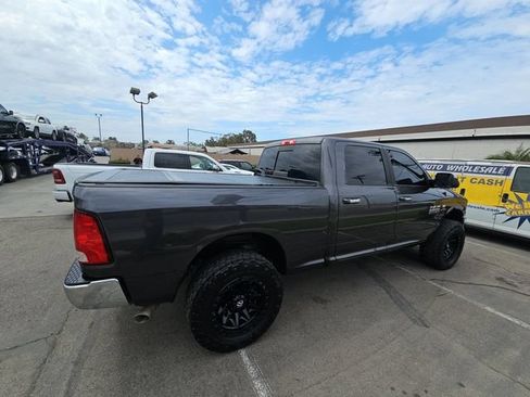 Used 2018 RAM 2500 Big Horn RWD image 3