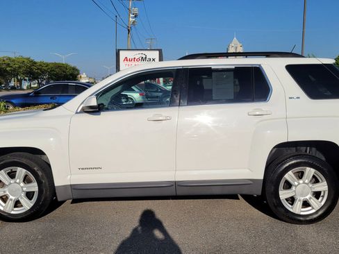 Used 2016 GMC Terrain SLE w/ Convenience Package image 2