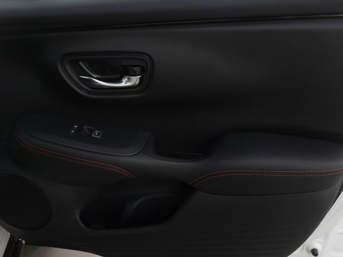 Used 2024 Honda HR-V Sport image 9