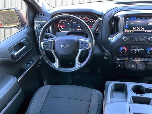 Used 2021 Chevrolet Silverado 1500 RST image 2