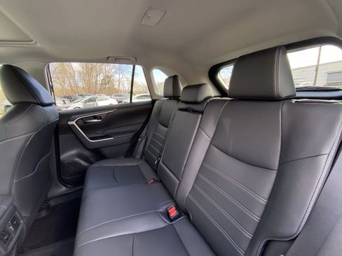 Certified 2025 Toyota RAV4 XLE Premium image 24