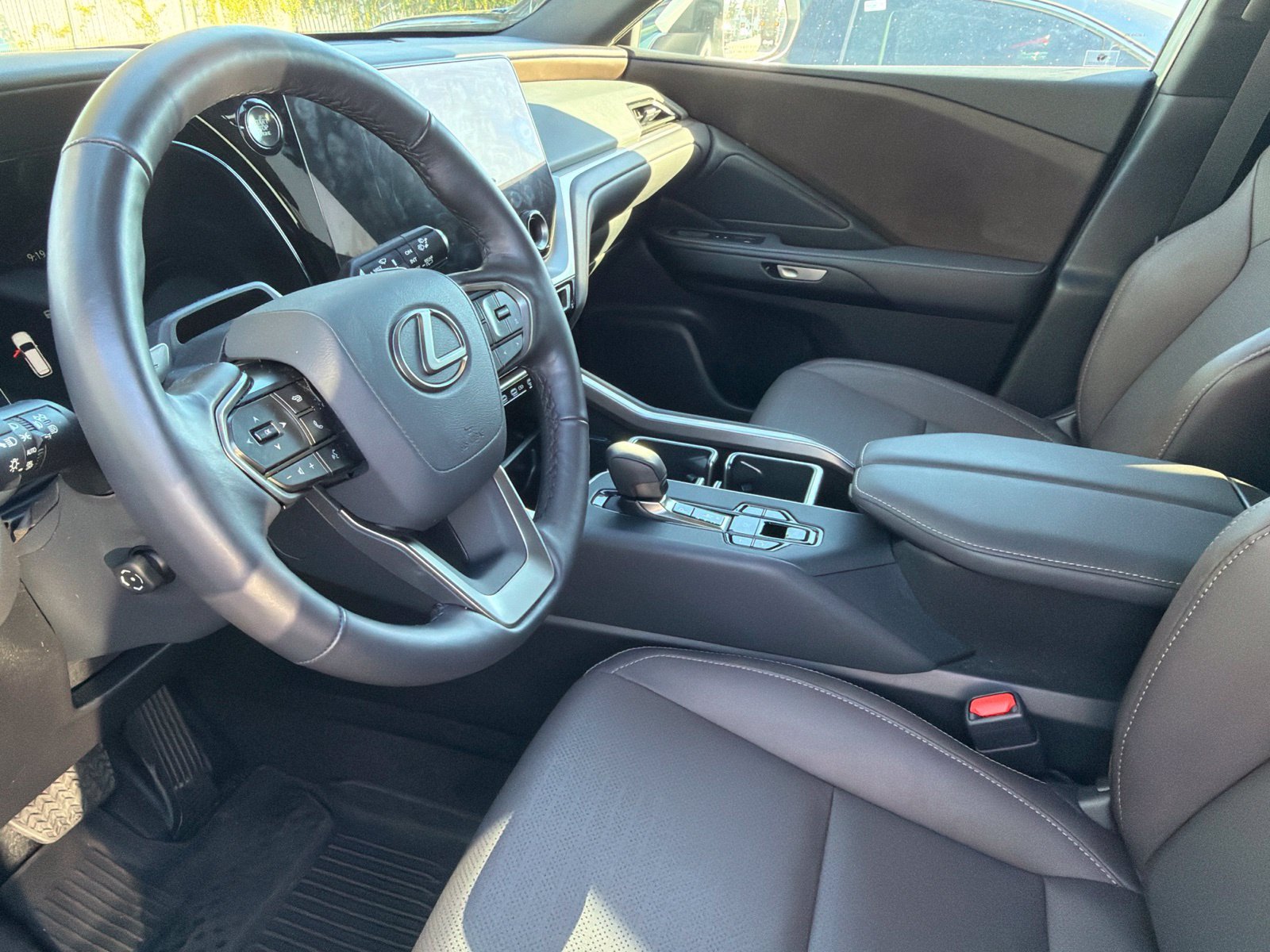 Used 2026 Lexus TX 350 AWD w/ Technology Package image 4