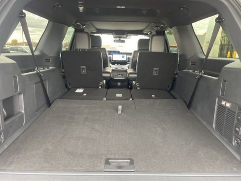 New 2025 Ford Expedition Max Platinum w/ Stealth Performance Package image 31