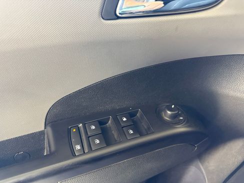 Used 2019 Chevrolet Sonic LT FWD image 19