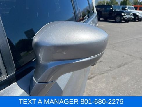 Used 2018 Chrysler Pacifica Touring-L Plus w/ Advanced Safetytec Group FWD image 11