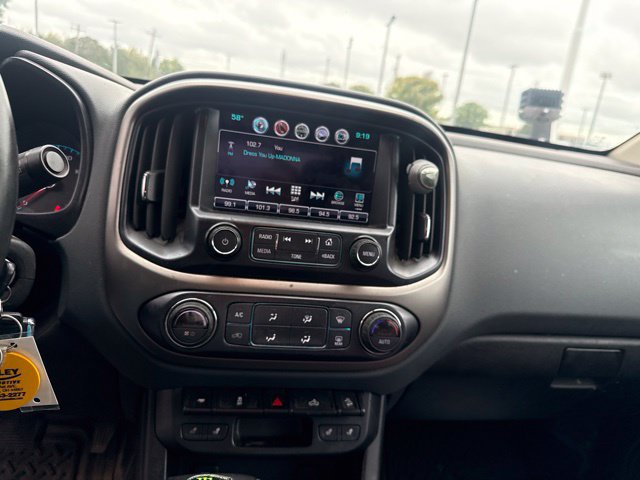 Used 2018 Chevrolet Colorado Z71 AWD/4WD image 19
