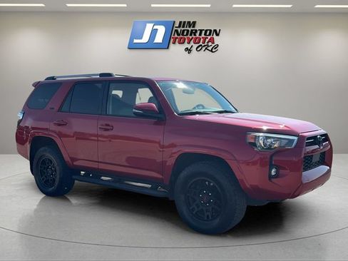 Used 2023 Toyota 4Runner SR5 Premium w/ Moonroof Package AWD/4WD image 3
