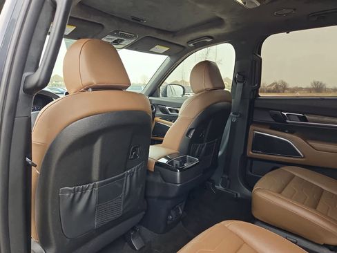 Certified 2022 Kia Telluride SX w/ SX Prestige Package image 16