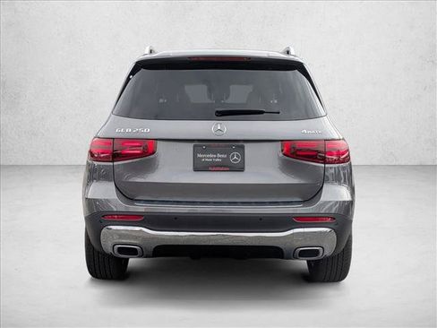 New 2026 Mercedes-Benz GLB 250 4MATIC image 8