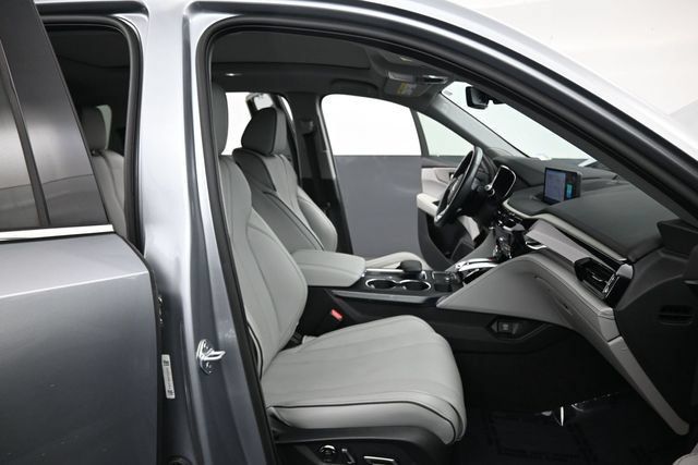Used 2024 Acura MDX w/ Advance Package AWD/4WD image 18