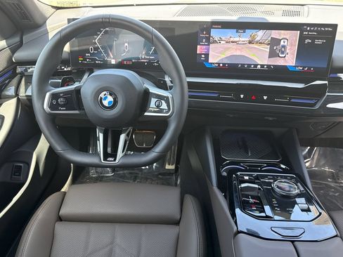 Used 2026 BMW 530i w/ M Sport Package RWD image 19