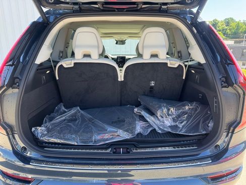 New 2026 Volvo XC90 T8 Ultra w/ Protection Package Premier AWD/4WD image 15