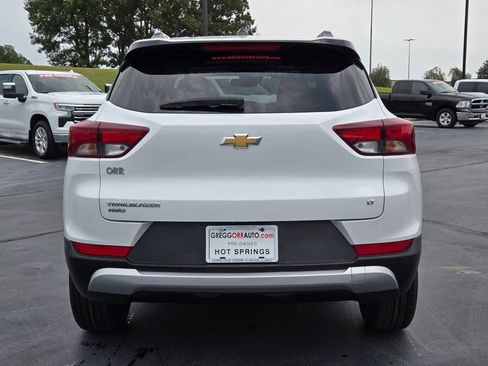 Used 2025 Chevrolet TrailBlazer LT AWD/4WD image 4