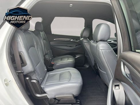 Used 2024 Buick Enclave Premium image 15