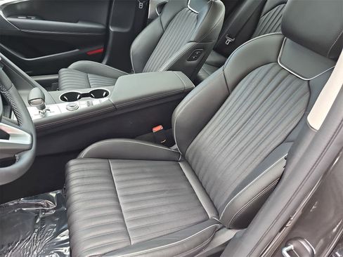 Used 2026 Genesis G70 2.5T Prestige image 15