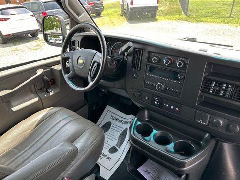 Used 2022 Chevrolet Express 2500 w/ Driver Convenience Package RWD image 32