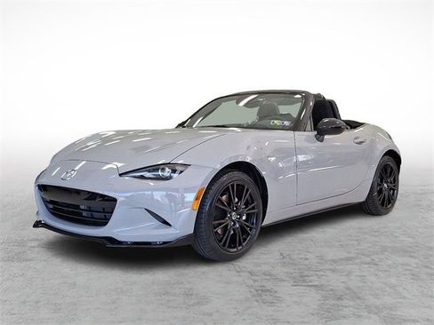 New 2025 MAZDA MX-5 Miata Club image 3