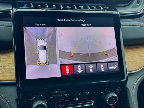 Used 2022 Jeep Grand Cherokee Summit image 10