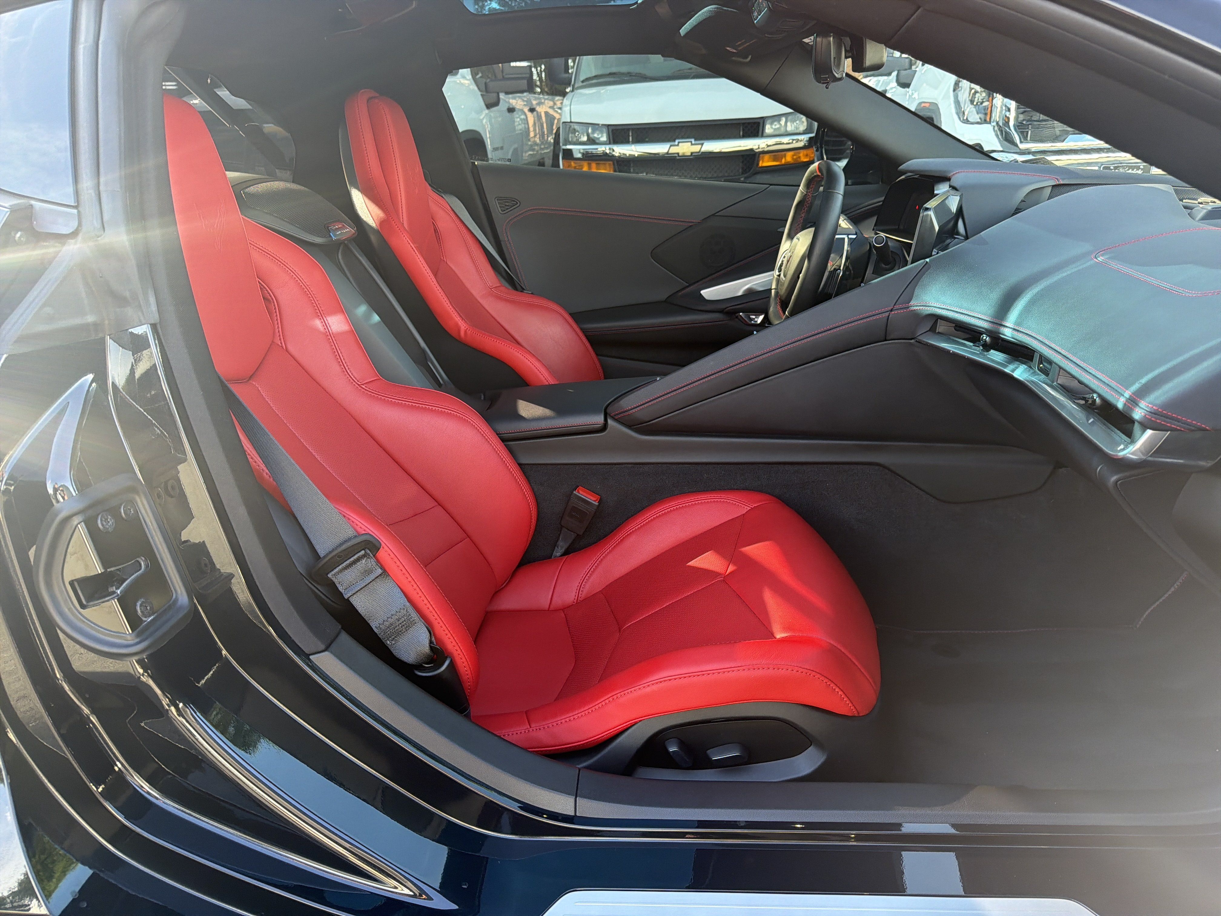 Used 2024 Chevrolet Corvette Stingray Coupe w/ Z51 Performance Package RWD image 31