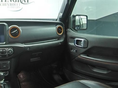 Used 2021 Jeep Gladiator Mojave AWD/4WD image 15