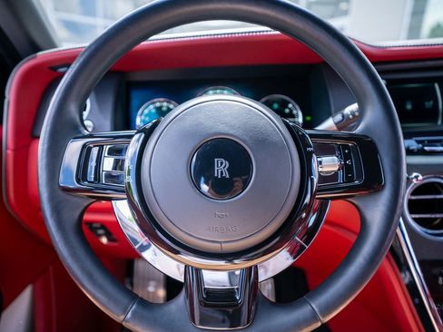 Used 2022 Rolls-Royce Cullinan AWD/4WD image 33